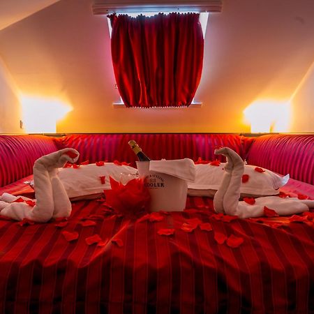 Emire Boutique Hotel Zarnesti Room photo