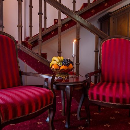 Emire Boutique Hotel Zarnesti Room photo